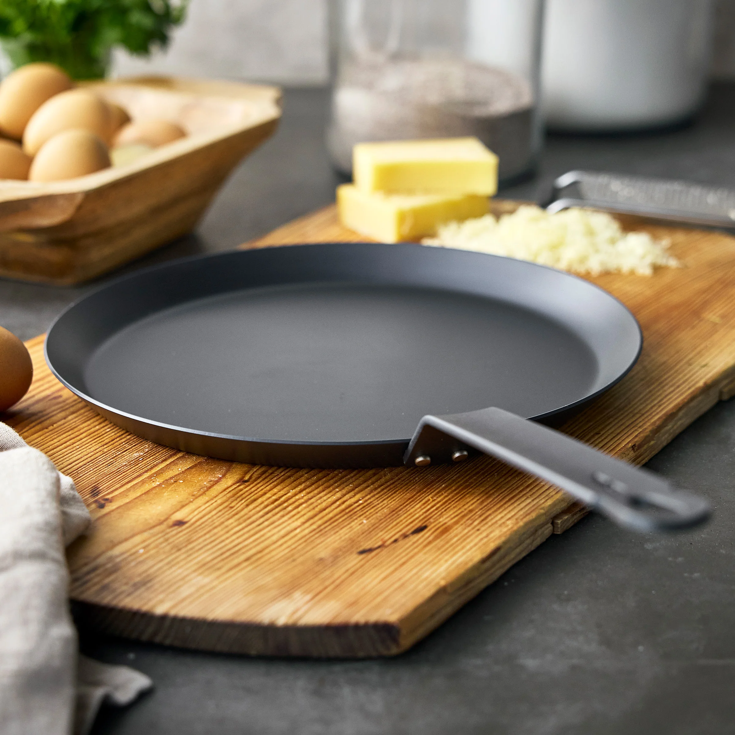 Bobby Flay by GreenPan 11" Carbon Steel Crepe Pan - Image 8
