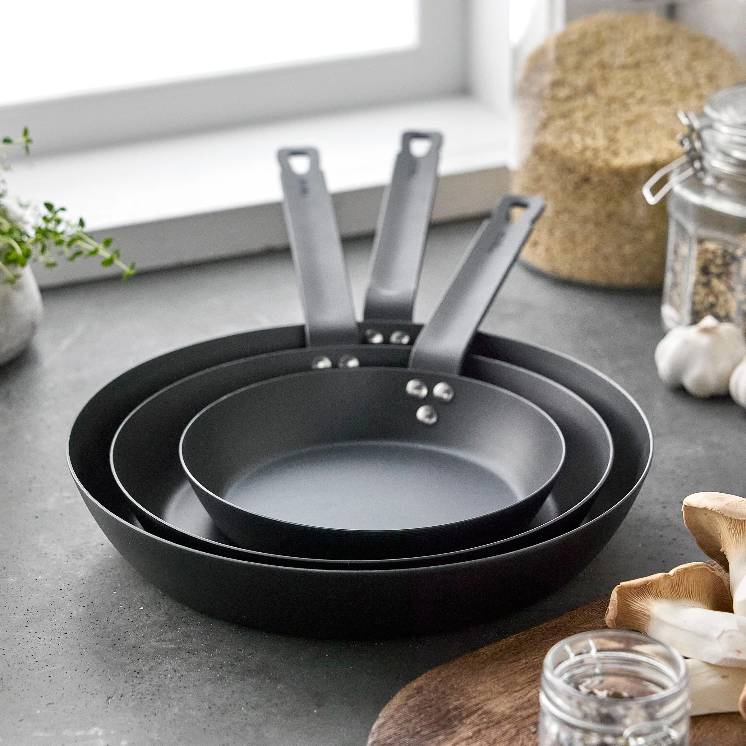 Bobby Flay by GreenPan 12" Carbon Steel Frypan - Image 13