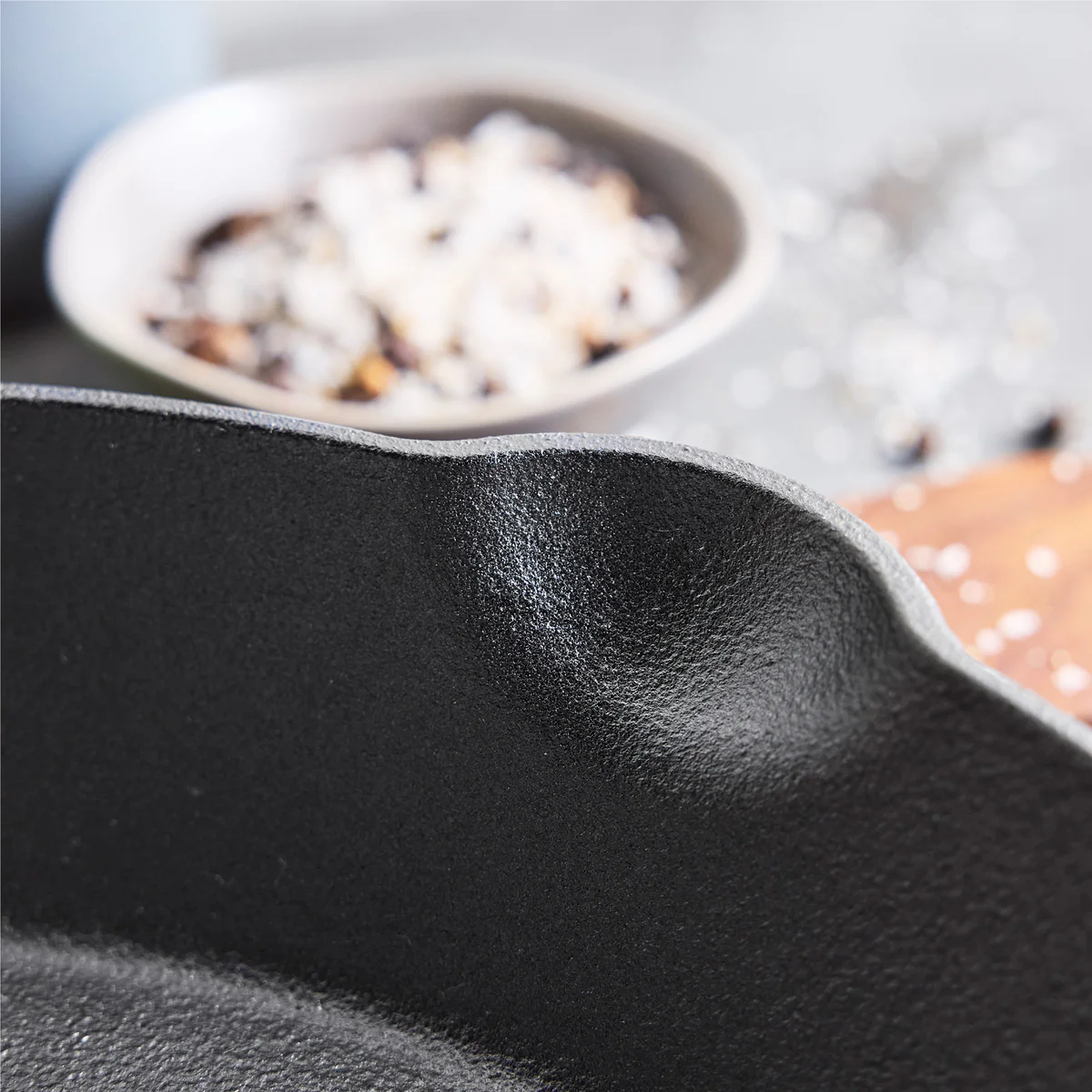 Bobby Flay by GreenPan 12" Cast Iron Frypan - Image 10