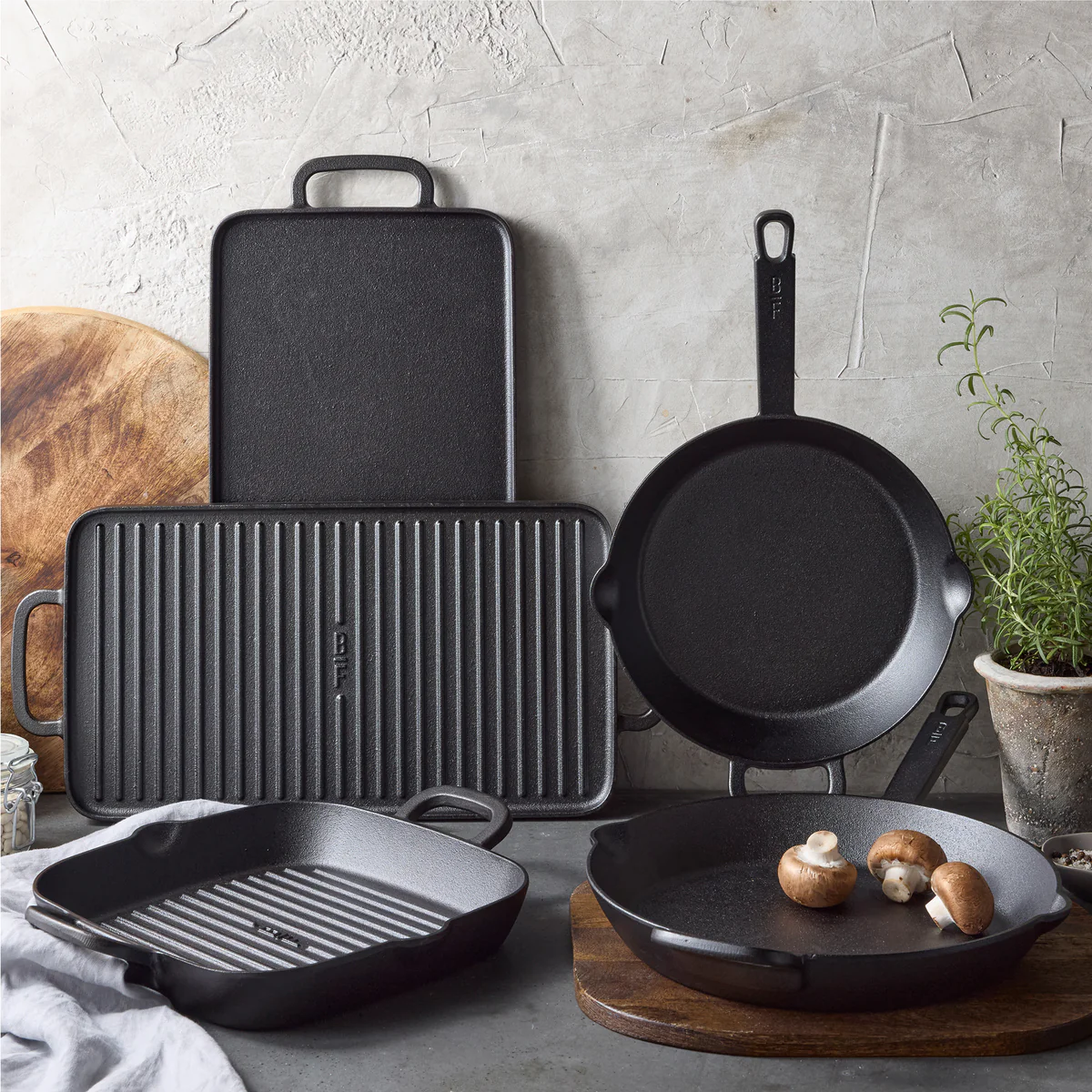 Bobby Flay by GreenPan 12" Cast Iron Frypan - Image 16