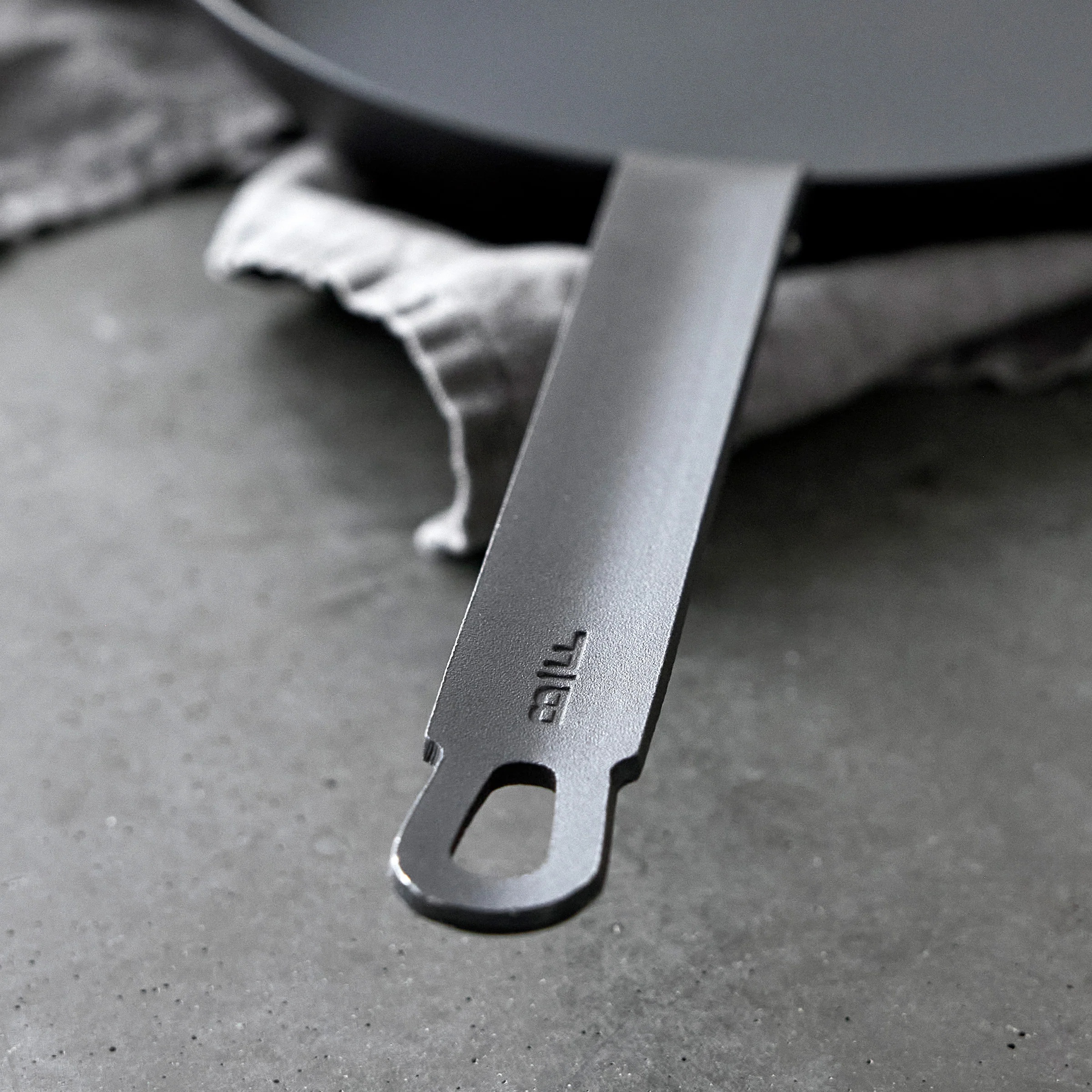 Bobby Flay by GreenPan 8" Carbon Steel Frypan - Image 6