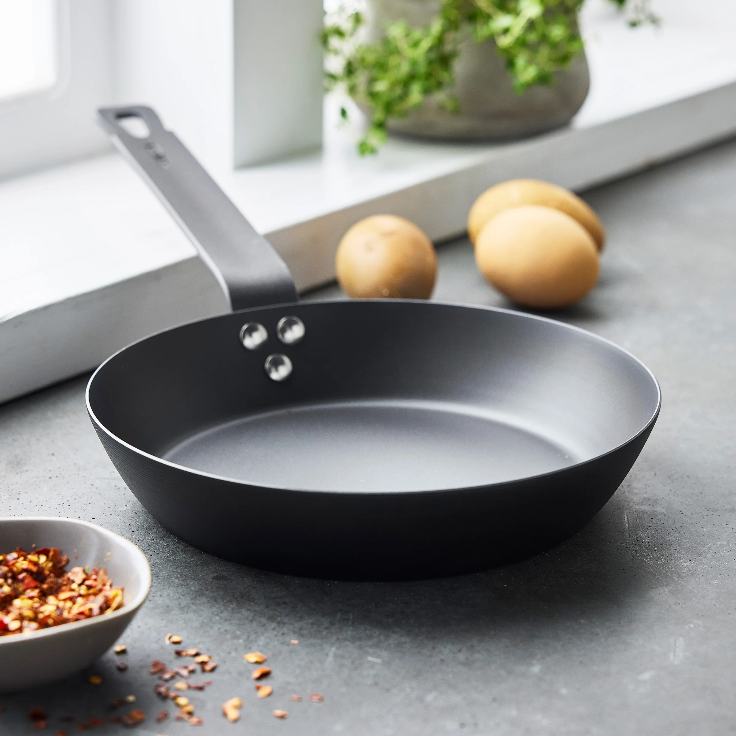 Bobby Flay by GreenPan 8" Carbon Steel Frypan - Image 7