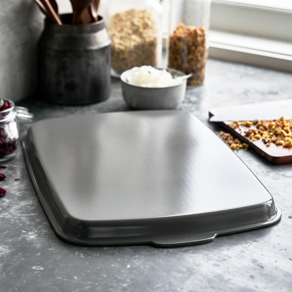 Premiere Ovenware Ceramic Nonstick 18" x 13" Half Sheet Pan - Image 5