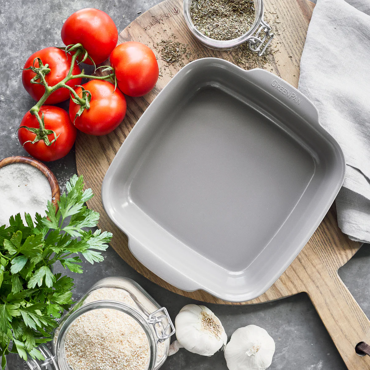 Premiere Ovenware Ceramic Nonstick 8" x 8" Square Baker - Image 4