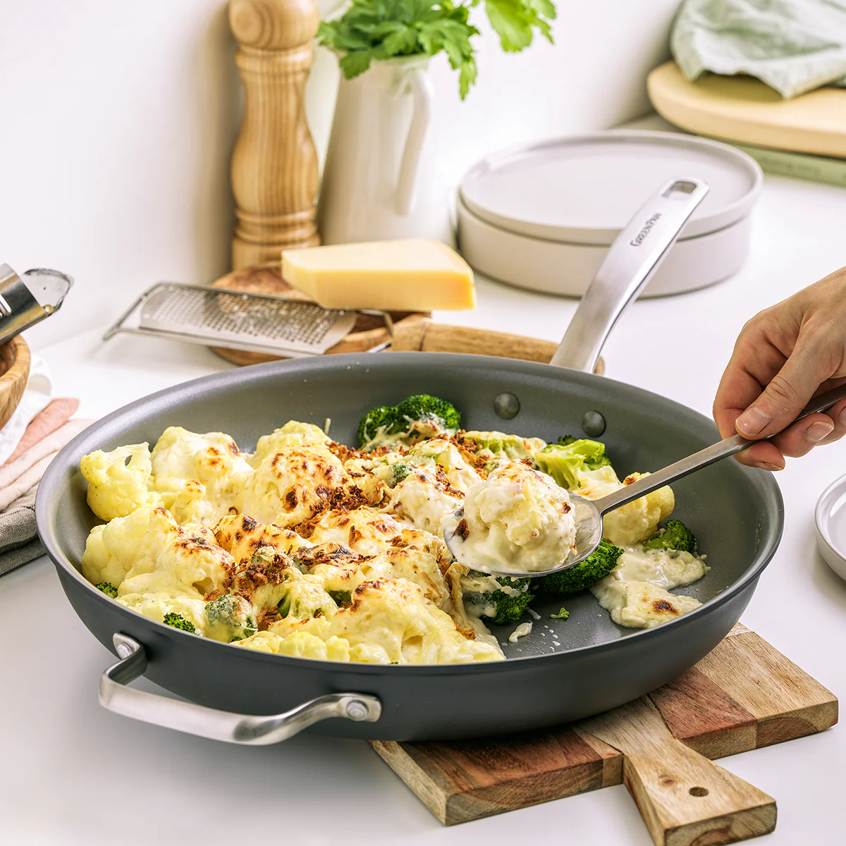Chatham Ceramic Nonstick 13.5" Frypan - Image 3