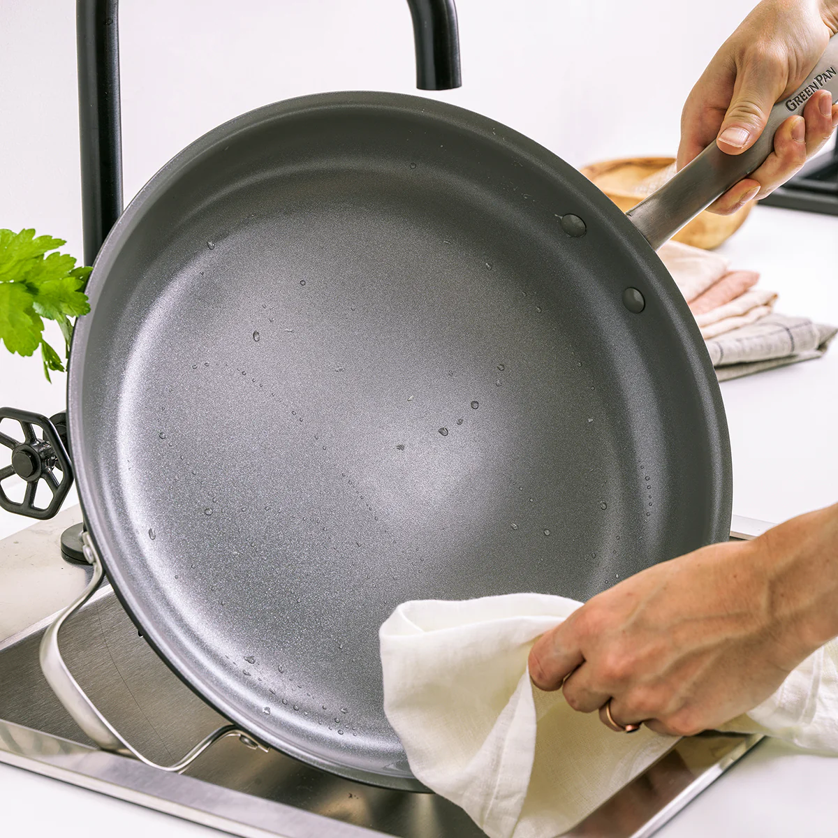Chatham Ceramic Nonstick 13.5" Frypan - Image 5