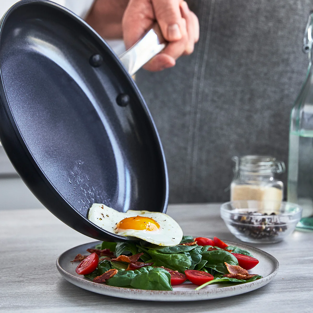 Chatham Black Ceramic Nonstick 10" and 12" Frypan Set - Image 3