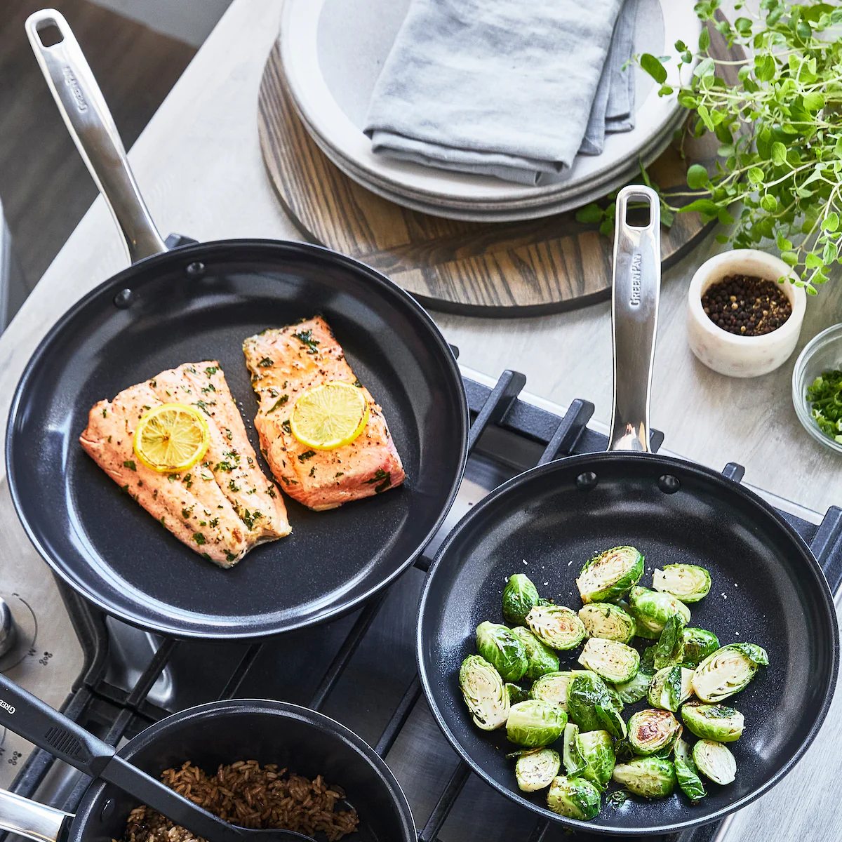 Chatham Black Ceramic Nonstick 10" and 12" Frypan Set - Image 4