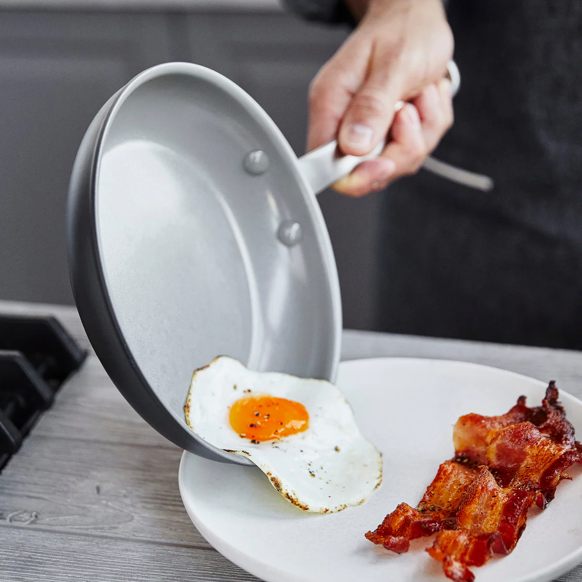 Chatham Ceramic Nonstick 8" and 10" Frypan Set - Image 8