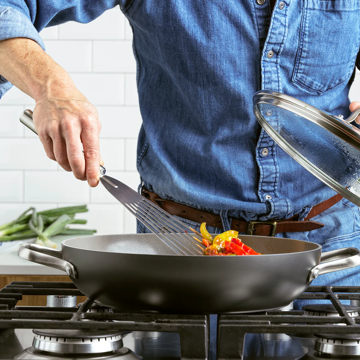 Chatham Ceramic Nonstick 11" Everyday Pan with Lid - Image 4