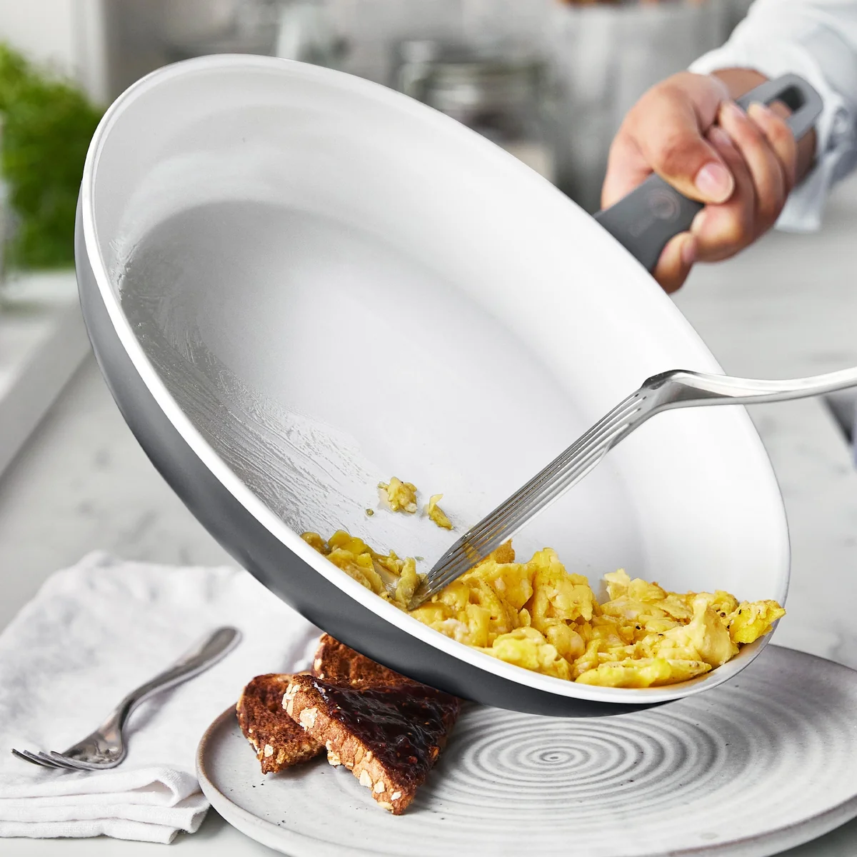 Dover Ceramic Nonstick 8", 10" and 12" Frypan Set - Image 5