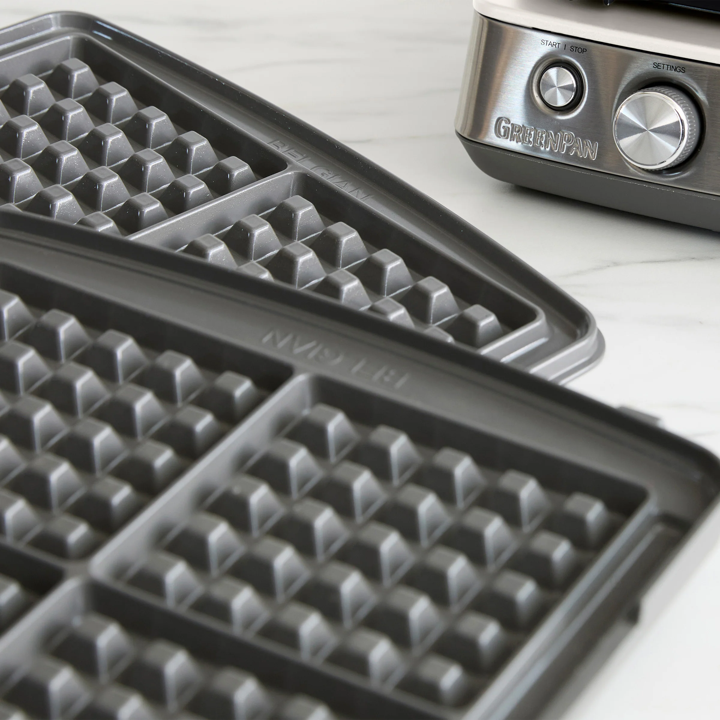 Elite Ceramic Nonstick 4-Square Waffle Maker | Cloud Cream - Image 4