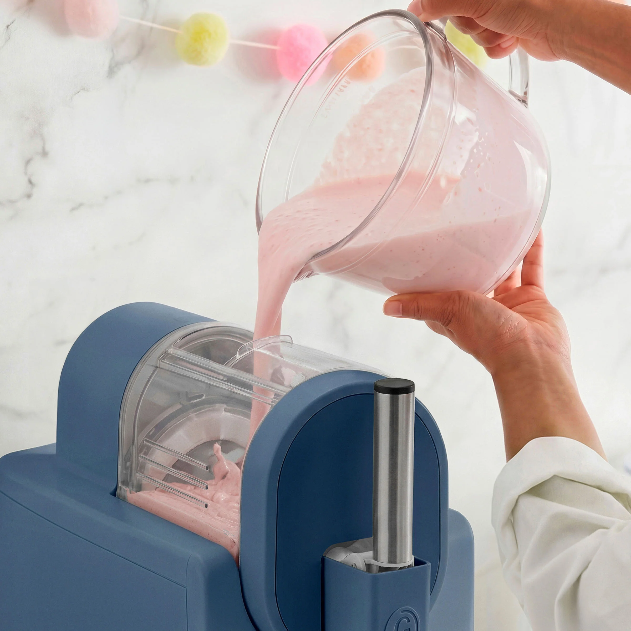 Frost Pro 16-in-1 Ice Cream, Gelato & Frozen Drink Maker | Berry - Image 7