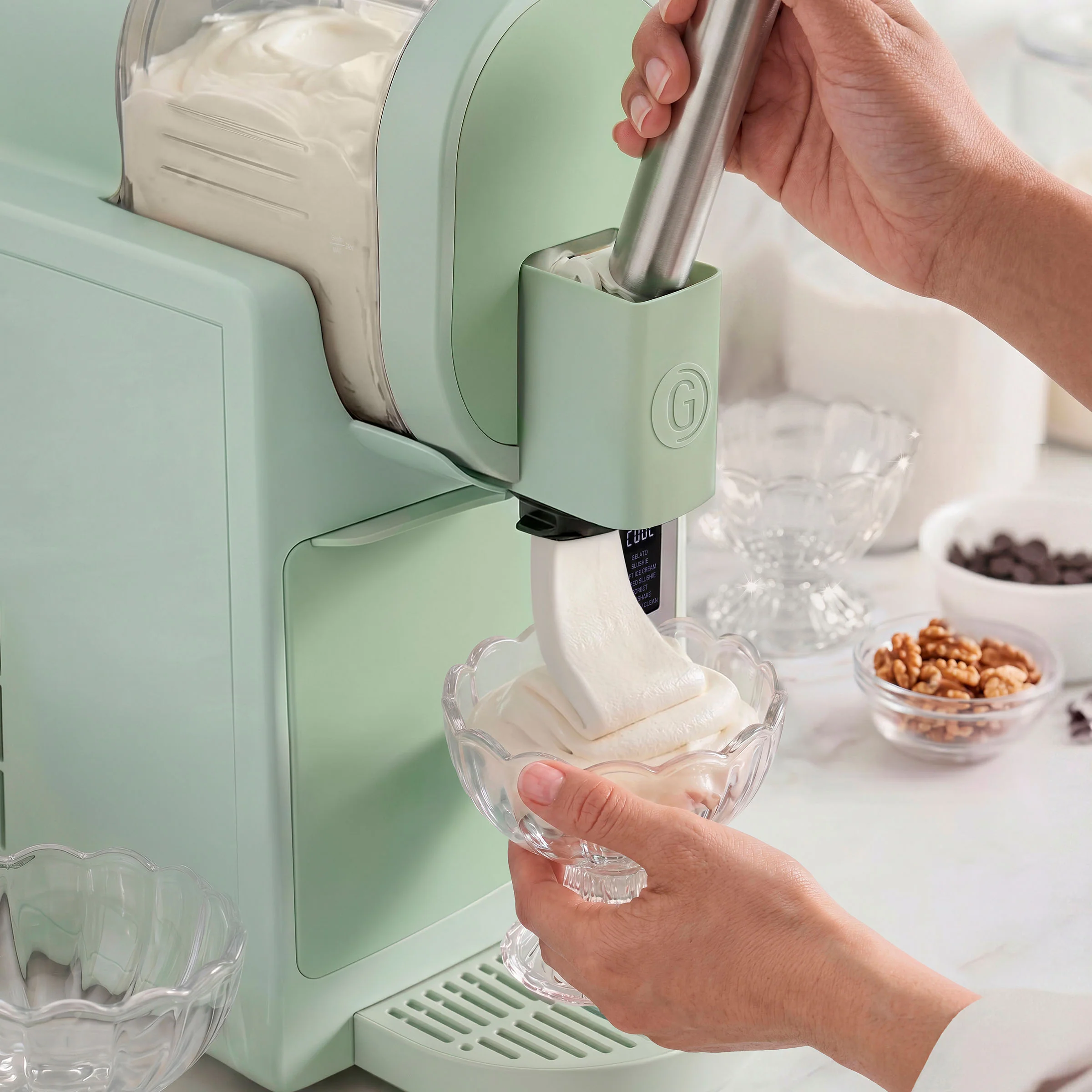 Frost Pro 16-in-1 Ice Cream, Gelato & Frozen Drink Maker | Pistachio - Image 11