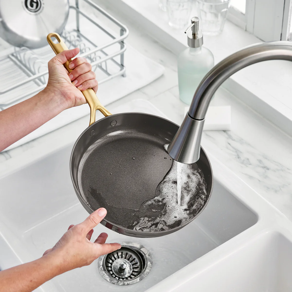GP5 Colors Ceramic Nonstick 9.5" and 11" Frypan Set with Champagne Handles | Cocoa - Image 8