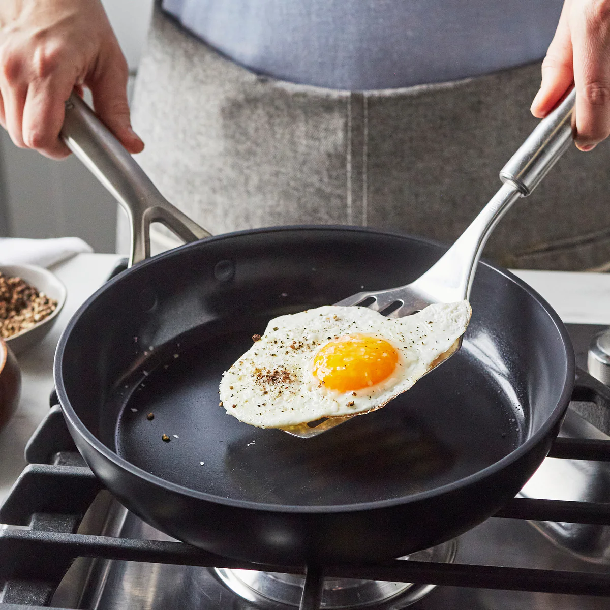 GP5 Infinite8 Ceramic Nonstick 9.5" and 11" Frypan Set - Image 9