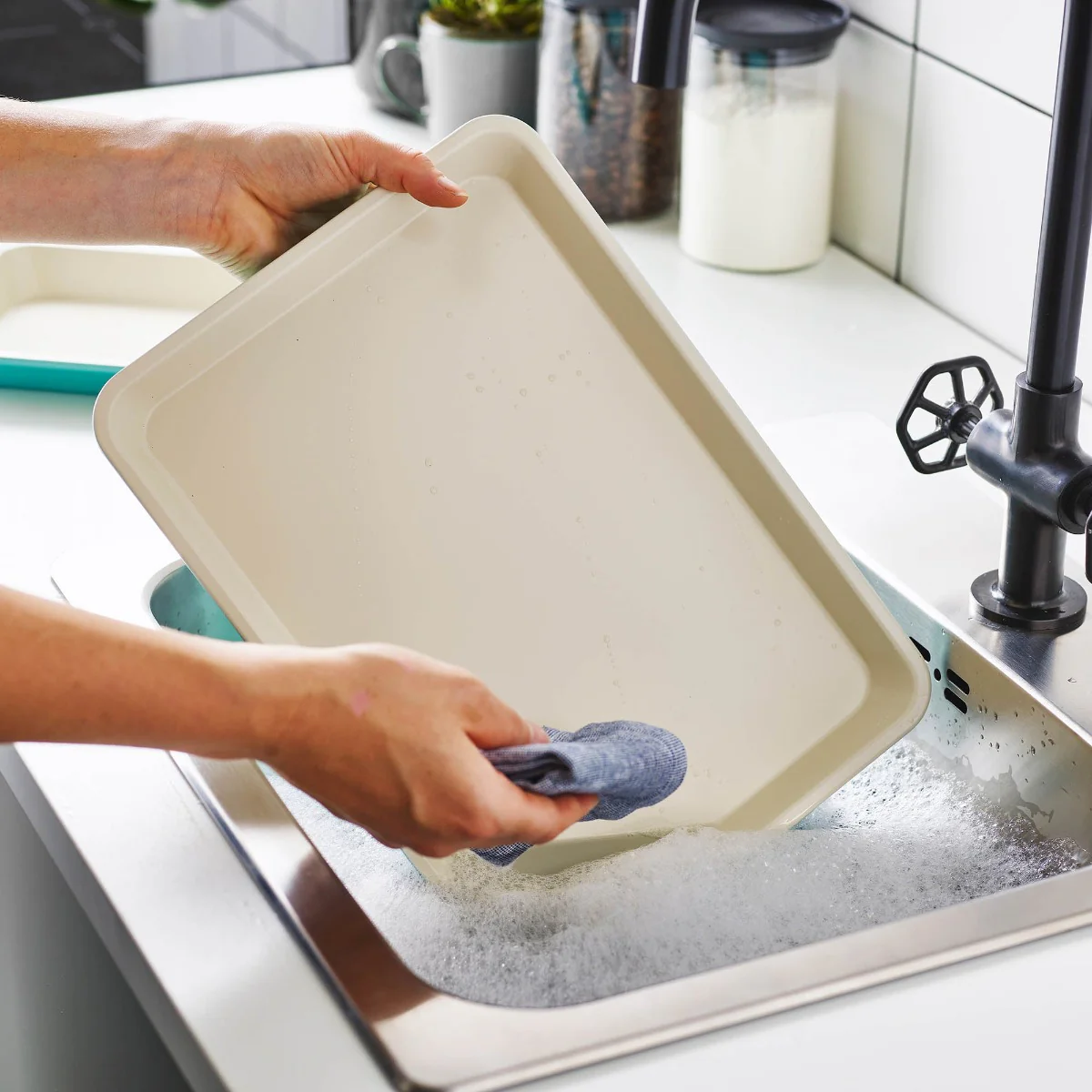 GreenLife Ceramic Nonstick 13" x 9" Cookie Sheet Set - Image 5