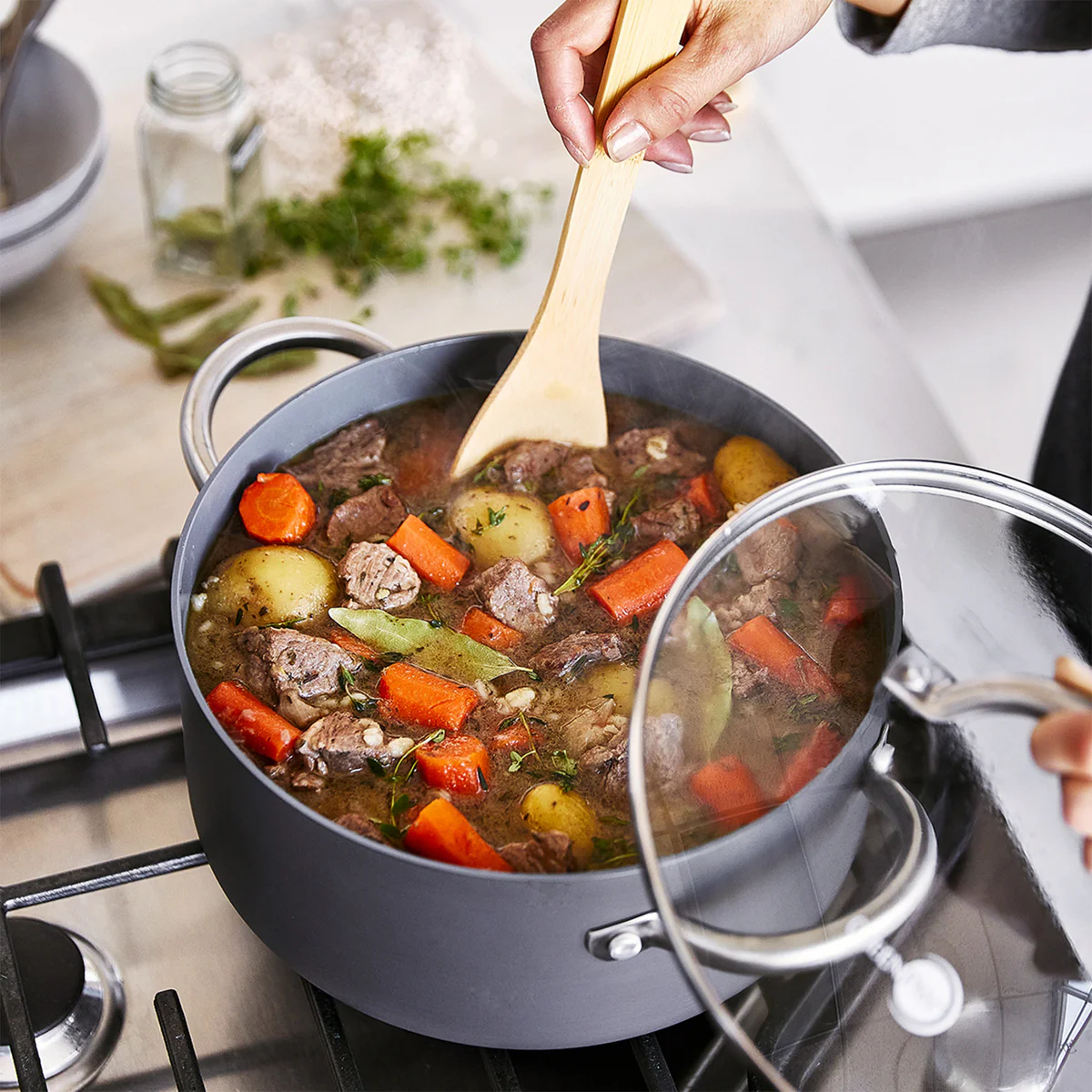 Lima Ceramic Nonstick 5-Quart Stockpot with Lid - Image 7