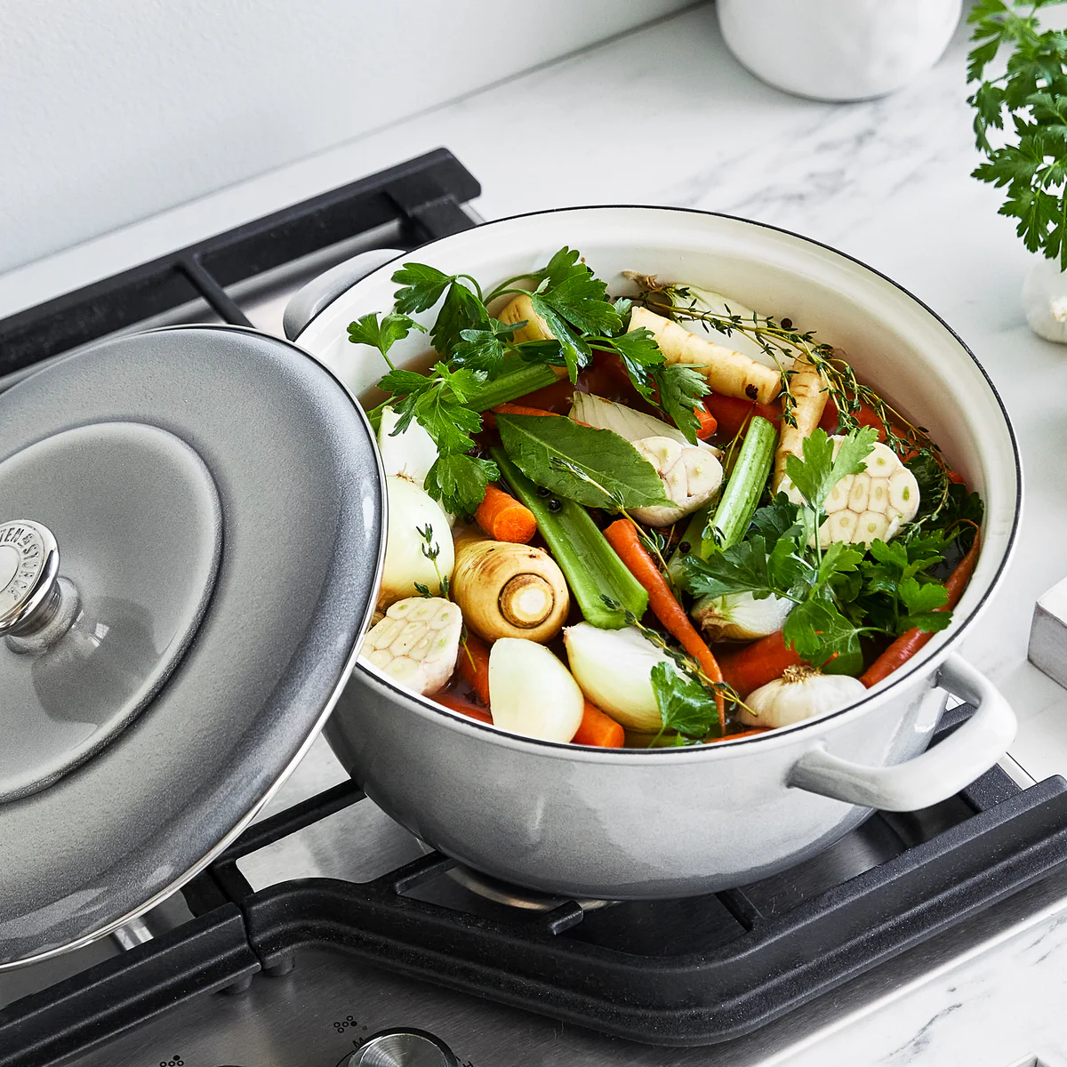 Merten & Storck Enameled Iron 1873 Dutch Oven, 7-Quart | Cloud Gray - Image 3