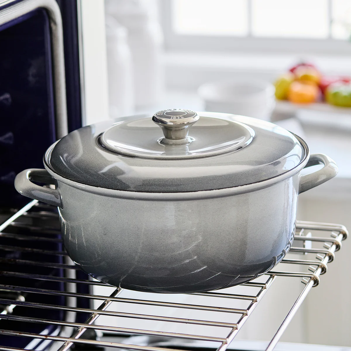 Merten & Storck Enameled Iron 1873 Dutch Oven, 7-Quart | Cloud Gray - Image 4