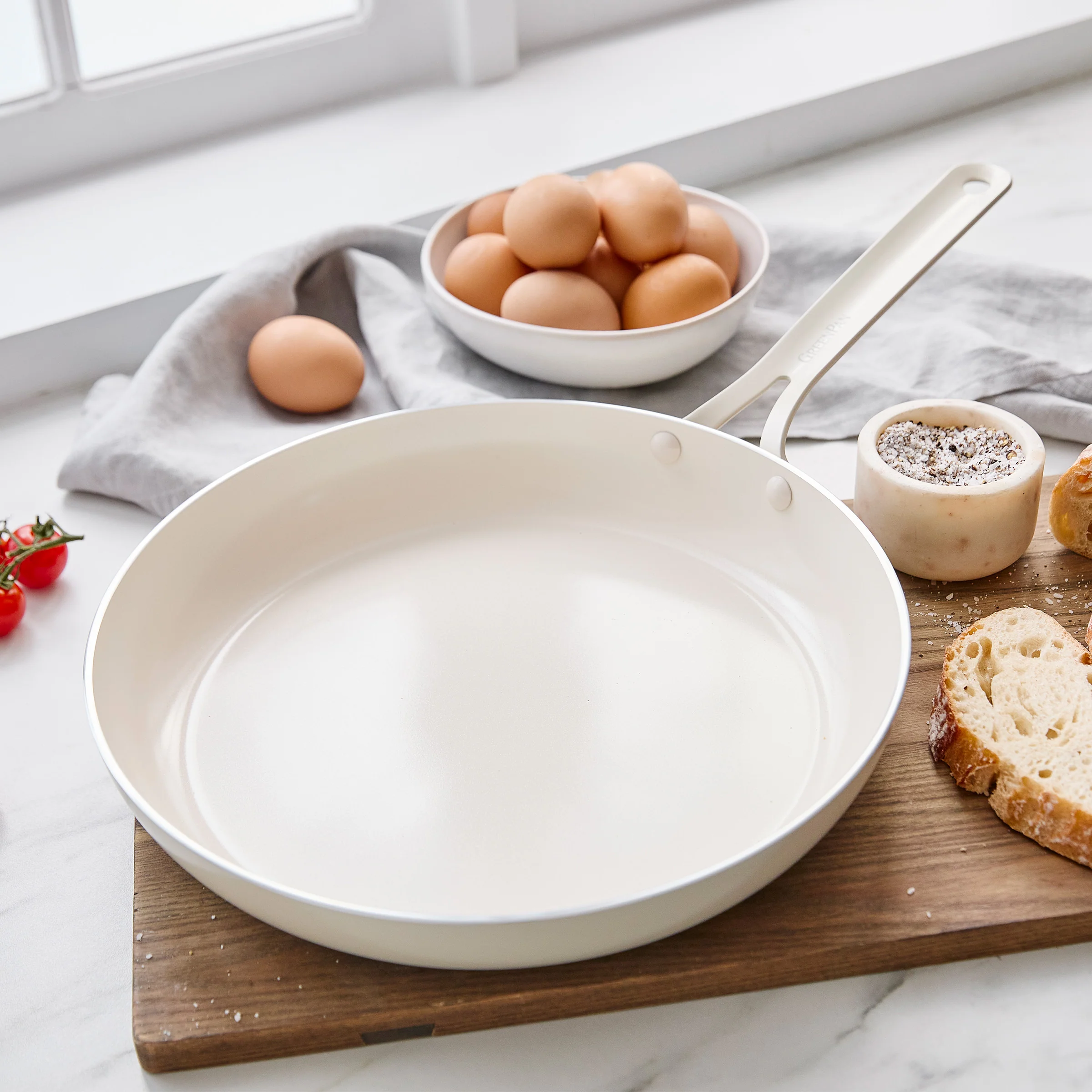 Nova Gallery Ceramic Nonstick 12" Frypan | Cream - Image 2