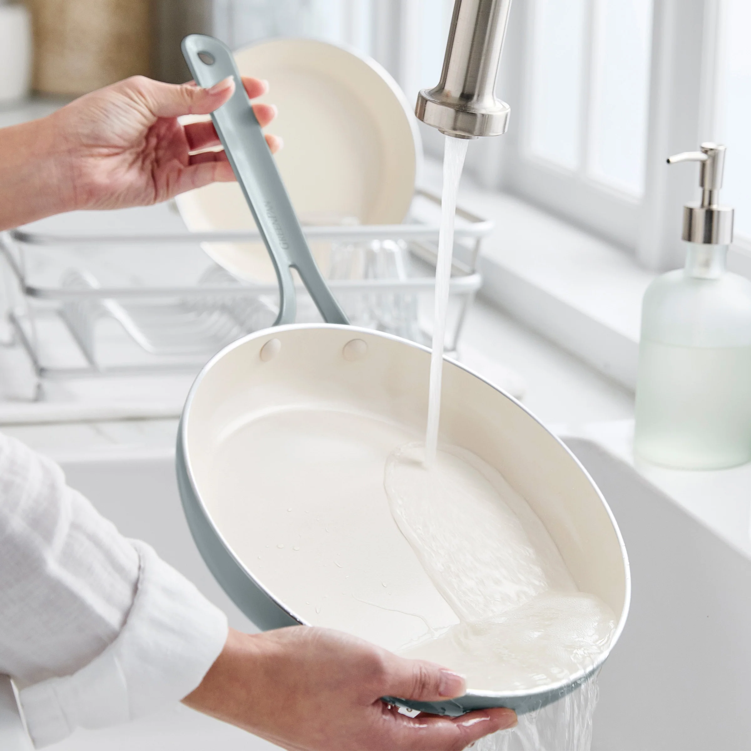 Nova Gallery Ceramic Nonstick 8" and 10" Frypan Set | Coastline - Image 9