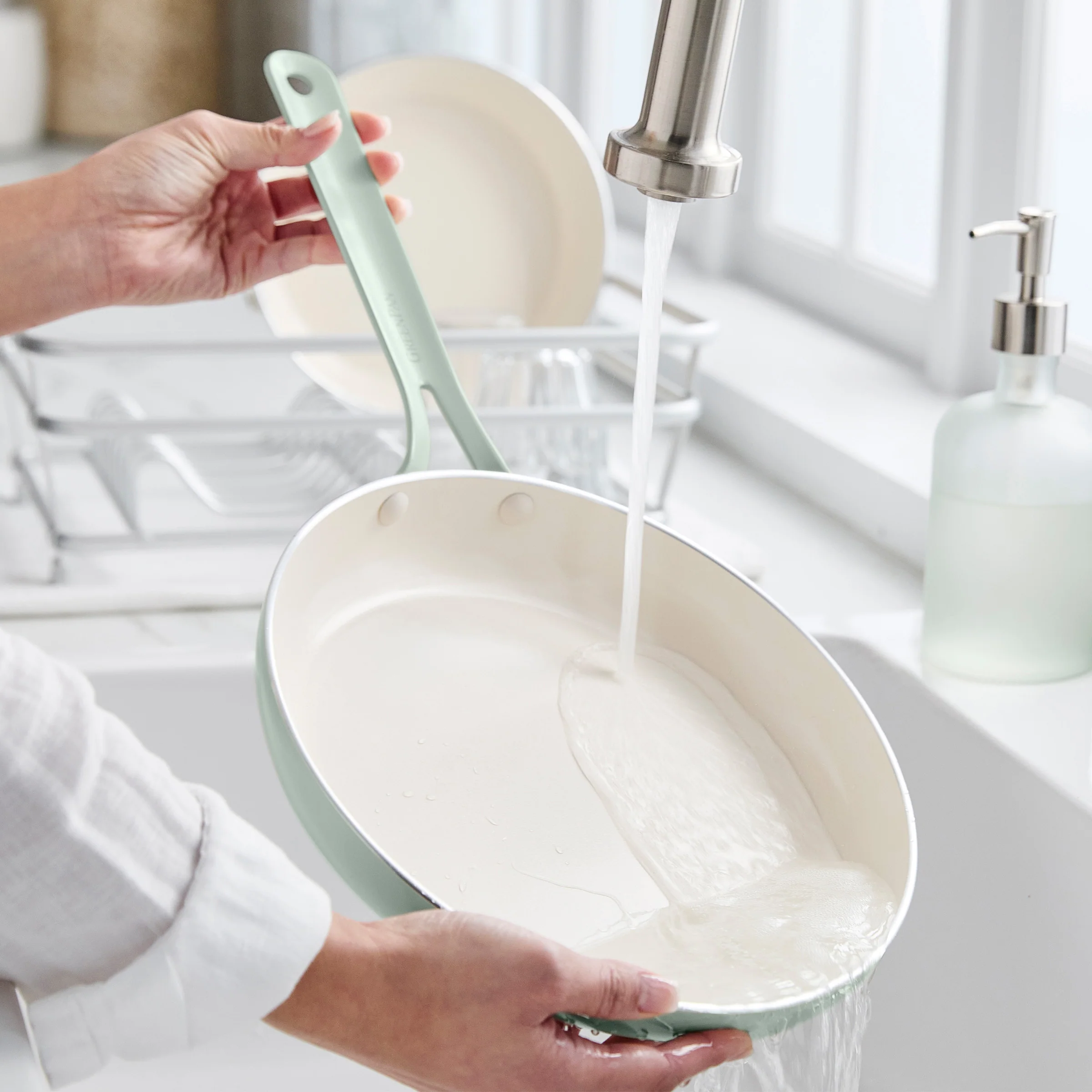 Nova Gallery Ceramic Nonstick 8" and 10" Frypan Set | Pistachio - Image 9