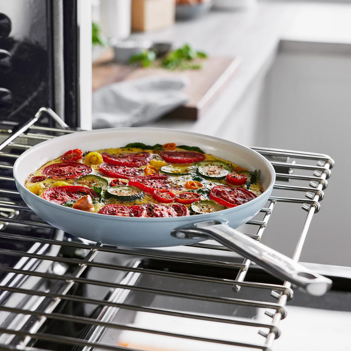 Padova Pro Ceramic Nonstick 8" and 10" Frypan Set - Image 4