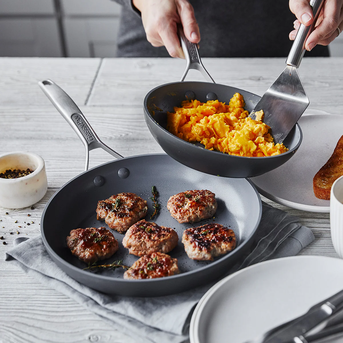 Paris Pro Ceramic Nonstick 8" and 10" Frypan Set - Image 3