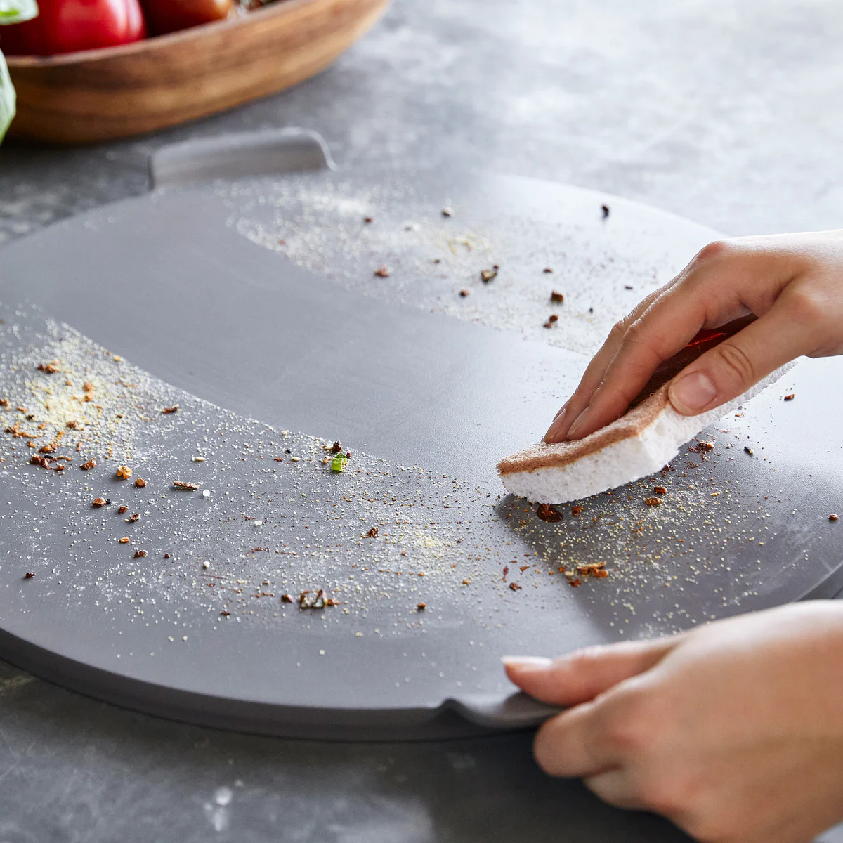 Premiere Ovenware 16.5" Round Pizza Baker - Image 7