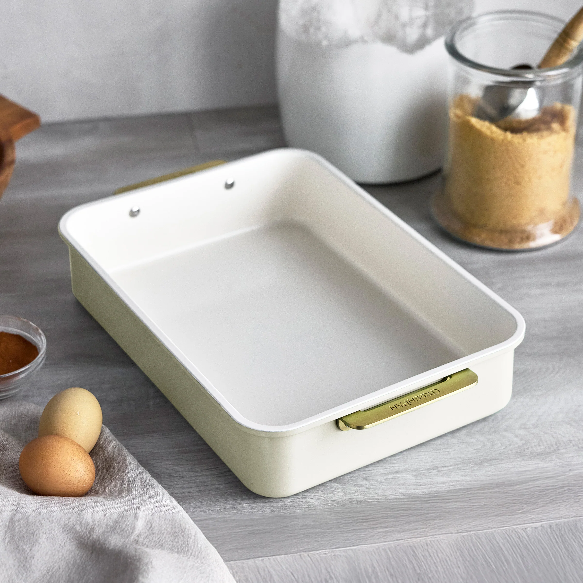Reserve Bakeware 13" x 9" Rectangular Pan | Cream - Image 2