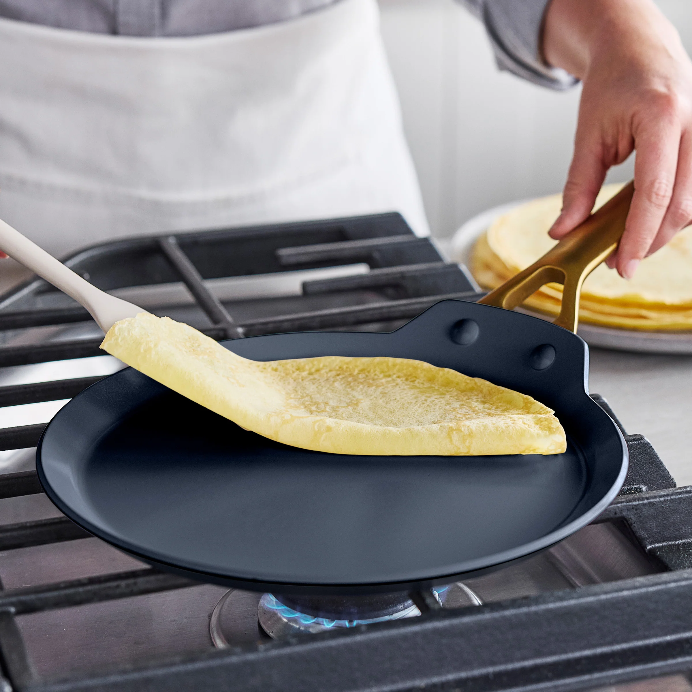 Reserve Pro Ceramic Nonstick 10" Crepe Pan | Black - Image 7