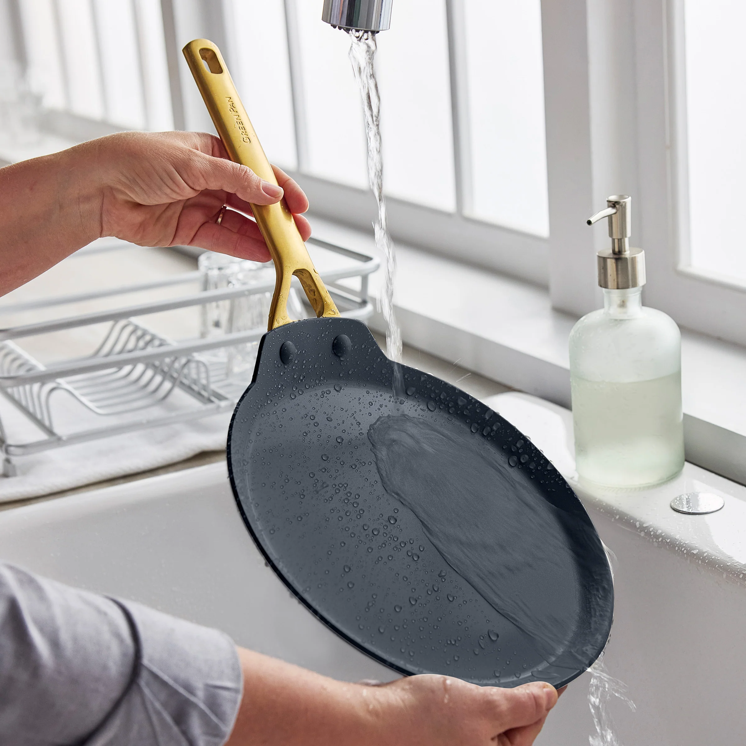 Reserve Pro Ceramic Nonstick 10" Crepe Pan | Black - Image 8