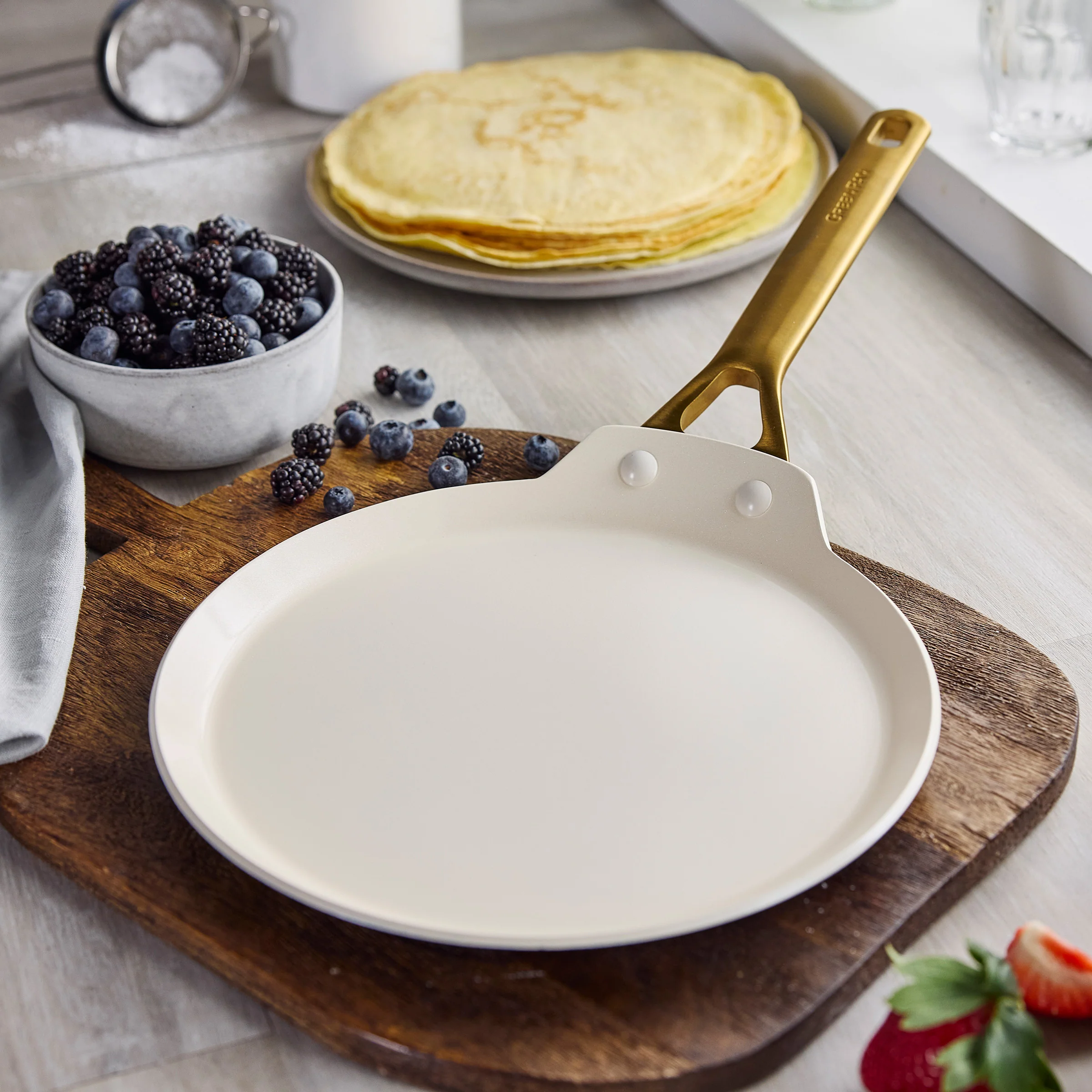 Reserve Pro Ceramic Nonstick 10" Crepe Pan | Glacier - Image 2