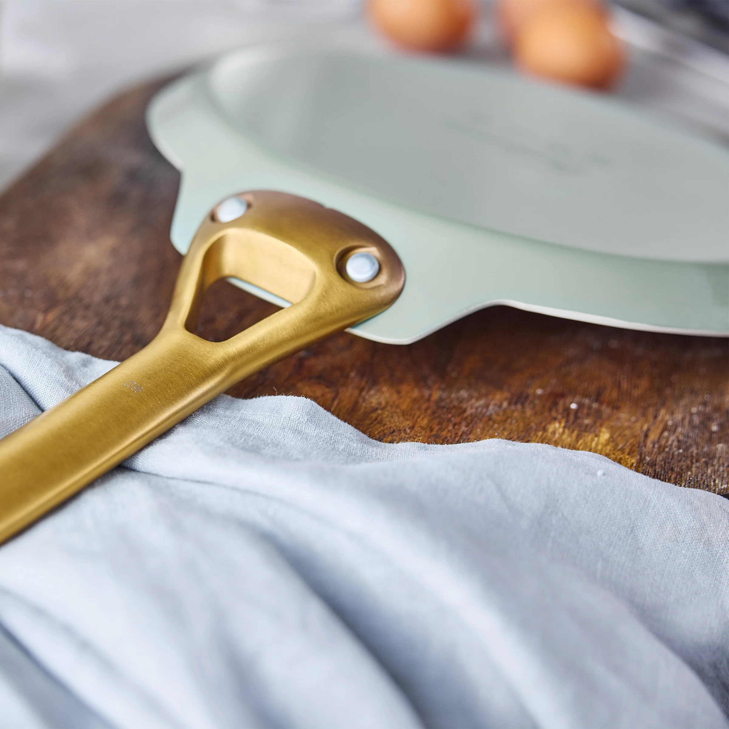 Reserve Pro Ceramic Nonstick 10" Crepe Pan | Moss - Image 7