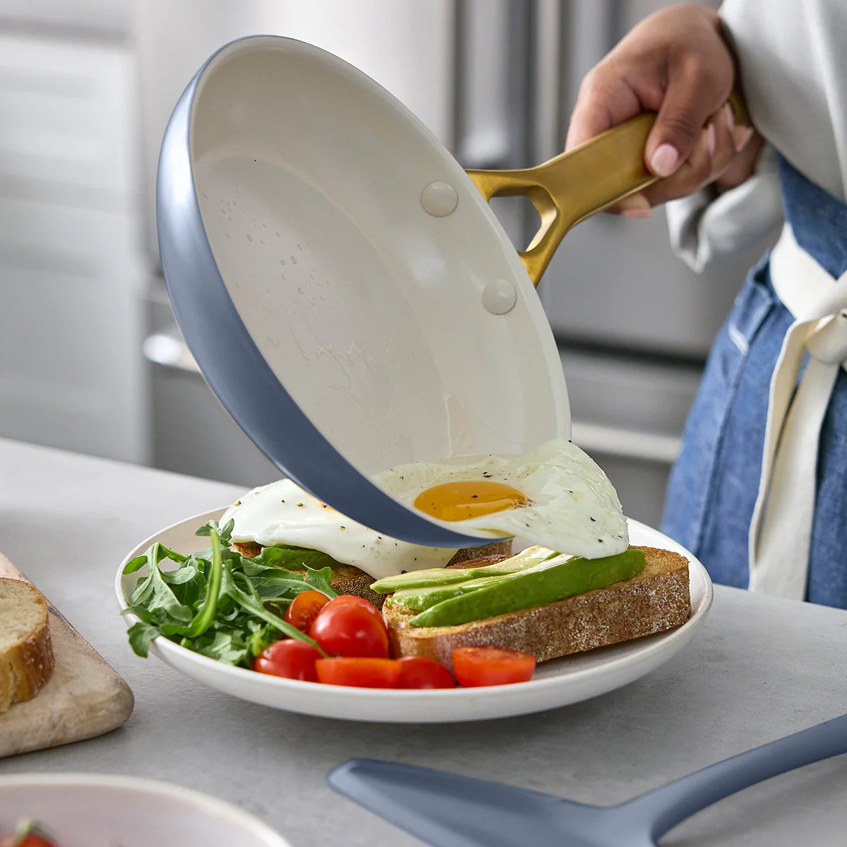 Reserve Pro Ceramic Nonstick 10-Piece Cookware Set | Ocean - Image 4