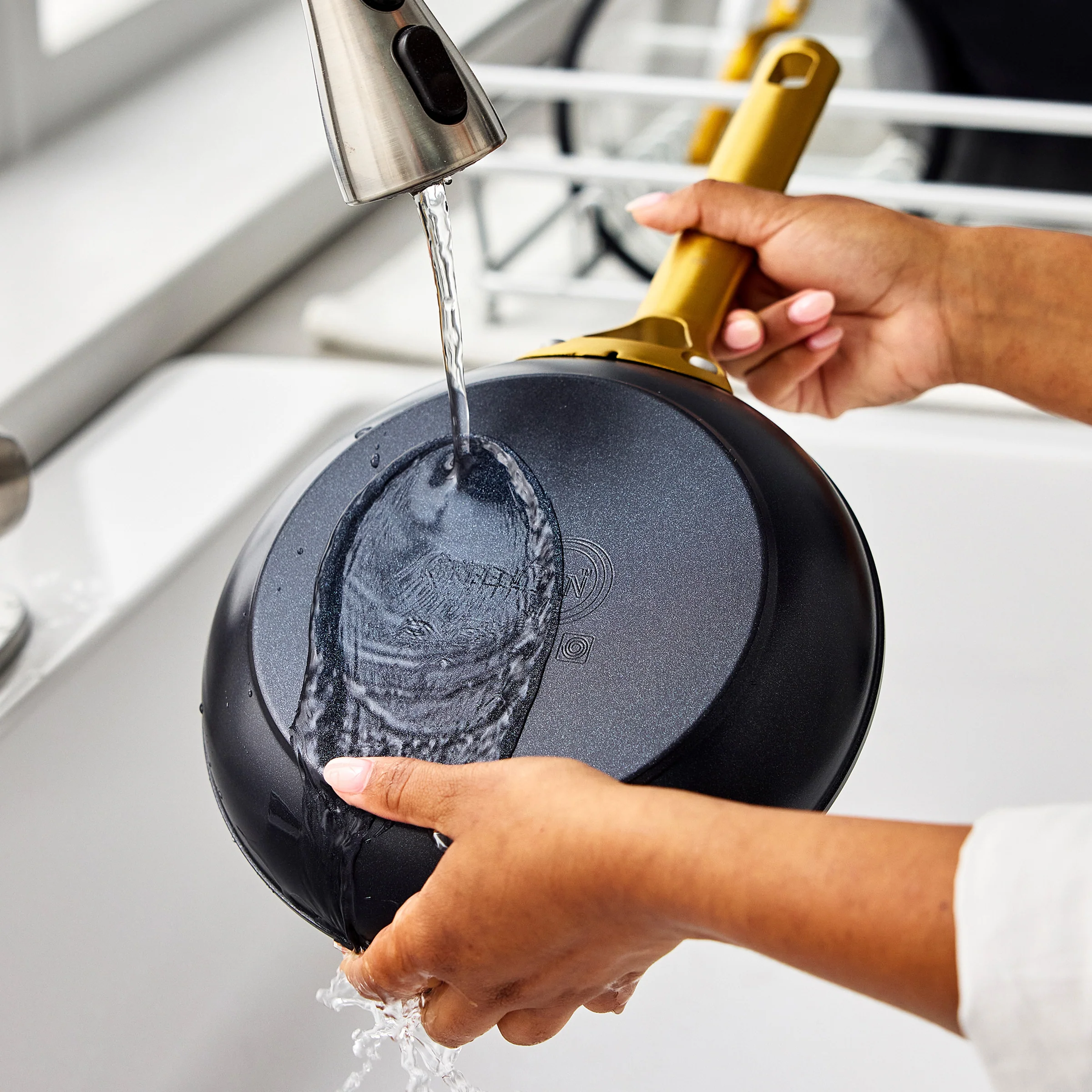 Reserve Pro Ceramic Nonstick 8", 10" and 12" Frypan Set | Black - Image 9