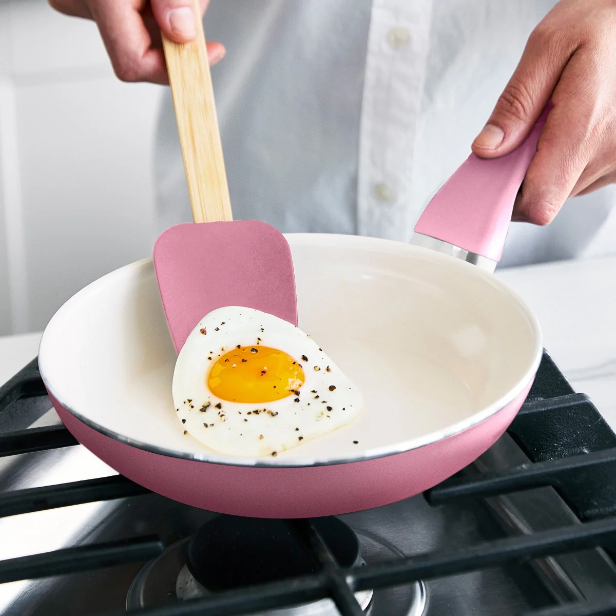 Rio Ceramic Nonstick 8" Frypan with Spatula | Pink - Image 3