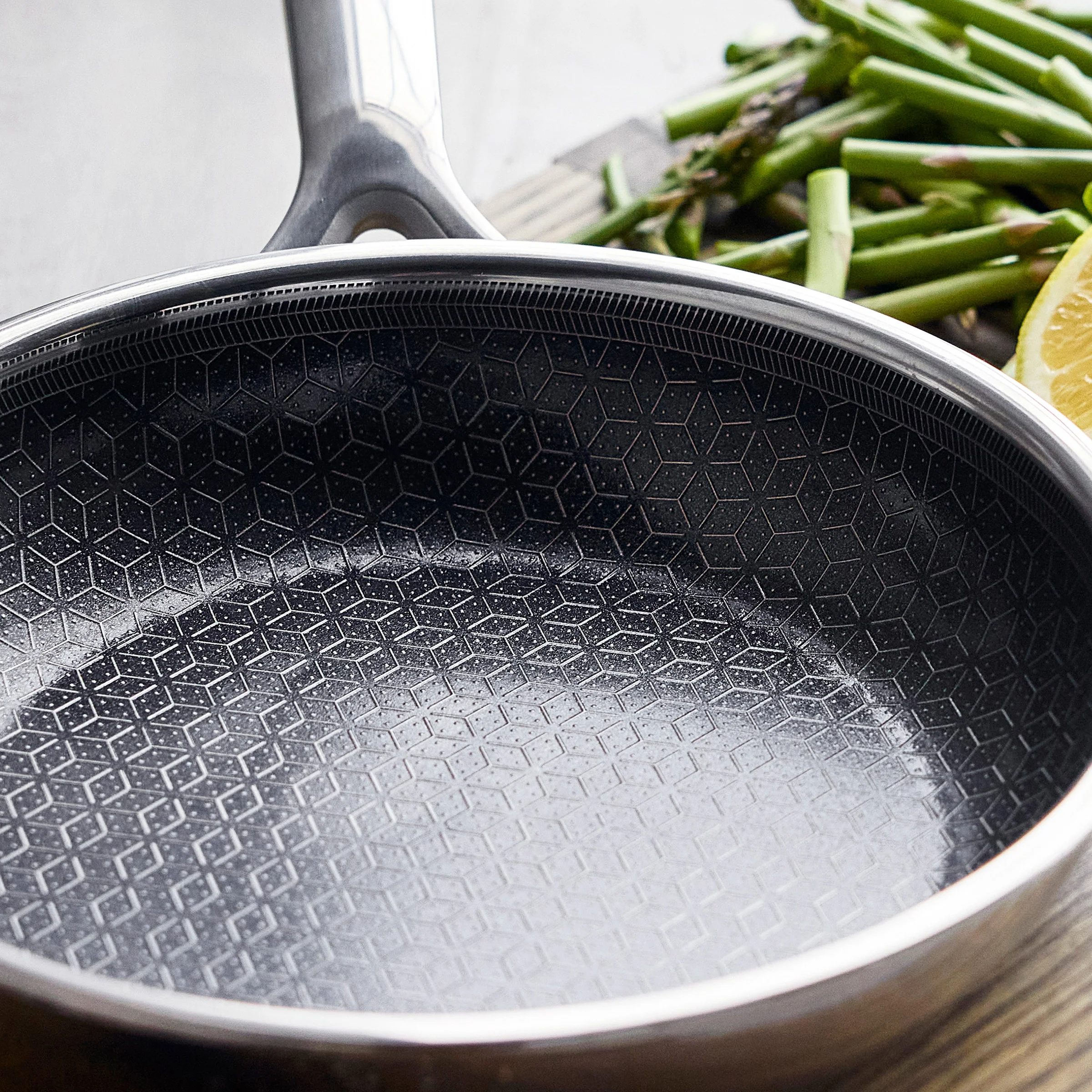 Spectra Thermobond Hybrid Ceramic Nonstick 8" Frypan - Image 6