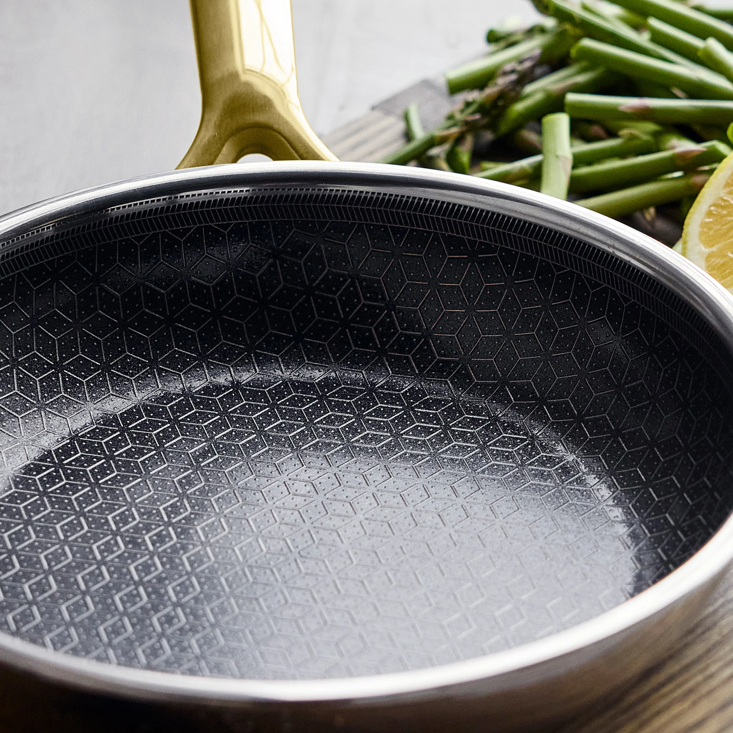 Spectra Gold Thermobond Hybrid Ceramic Nonstick 8" Frypan - Image 7