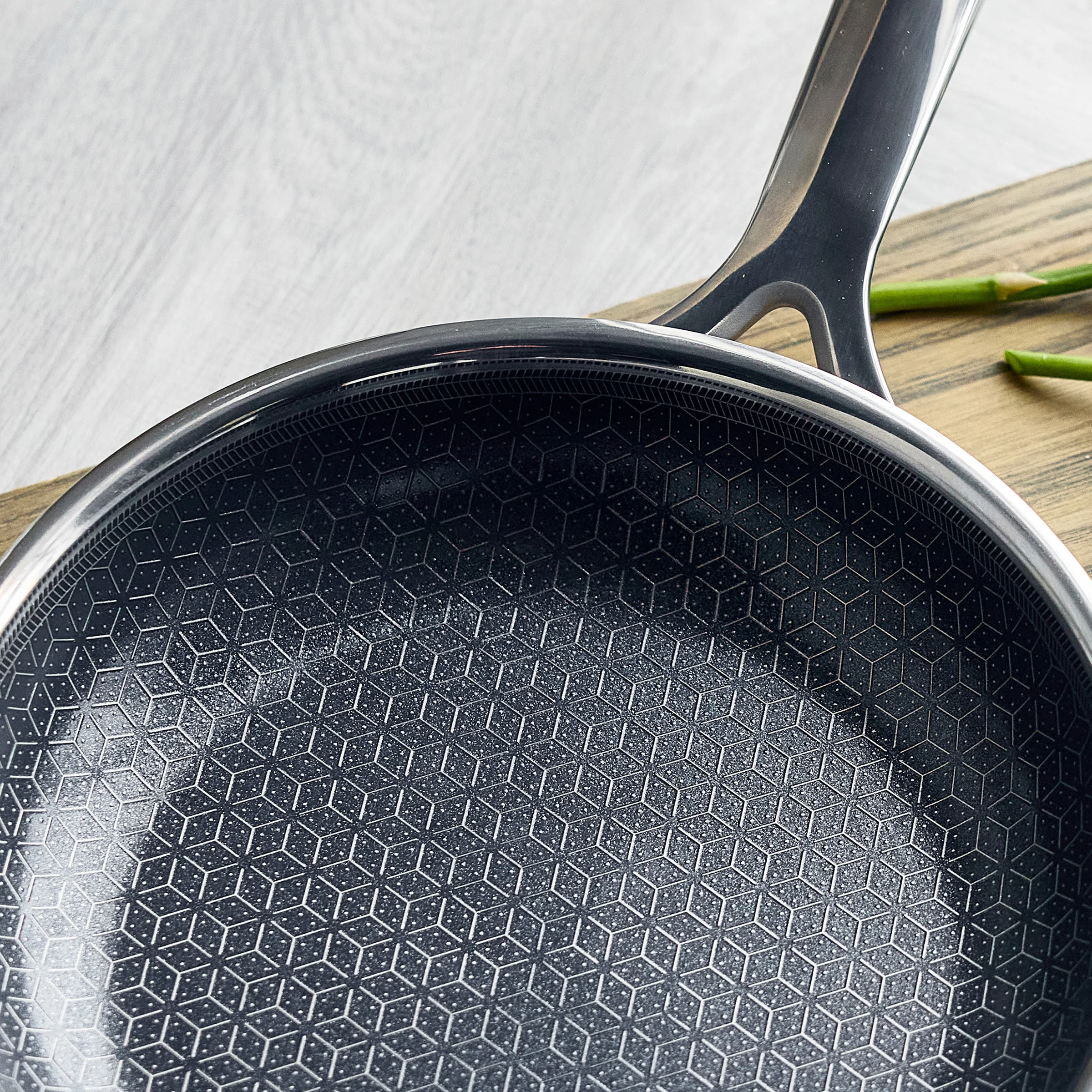 Spectra Thermobond Hybrid Ceramic Nonstick 8", 10" and 12" Frypan Set - Image 8