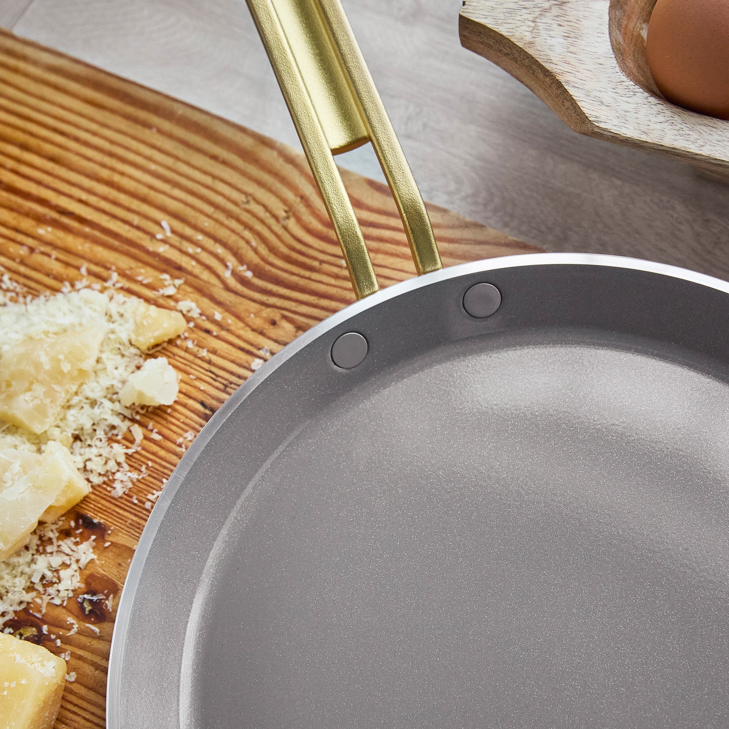 Stanley Tucci™ Ceramic Nonstick 10" Crepe and Omelette Pan | Amalfi Sunset - Image 6