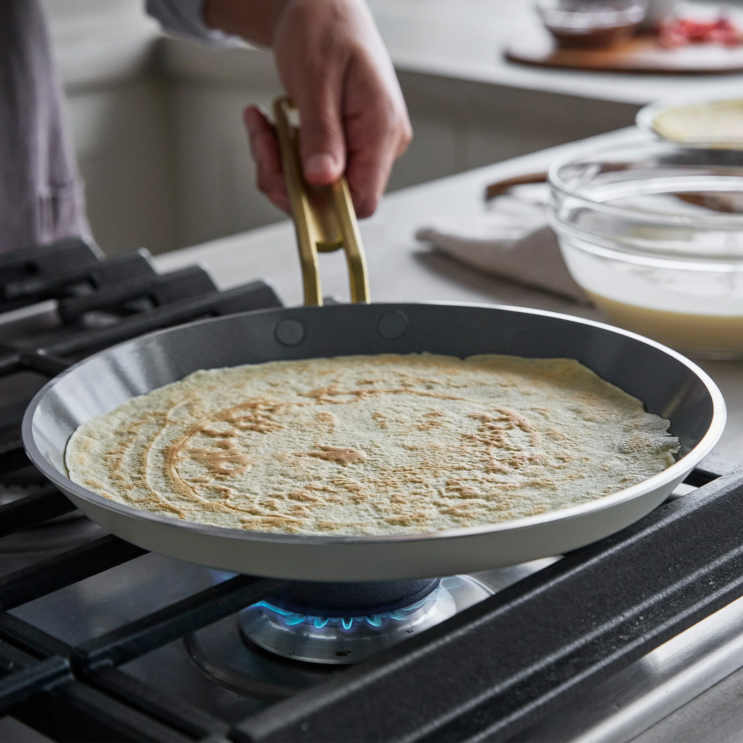 Stanley Tucci™ Ceramic Nonstick 10" Crepe and Omelette Pan | Carrara White - Image 10