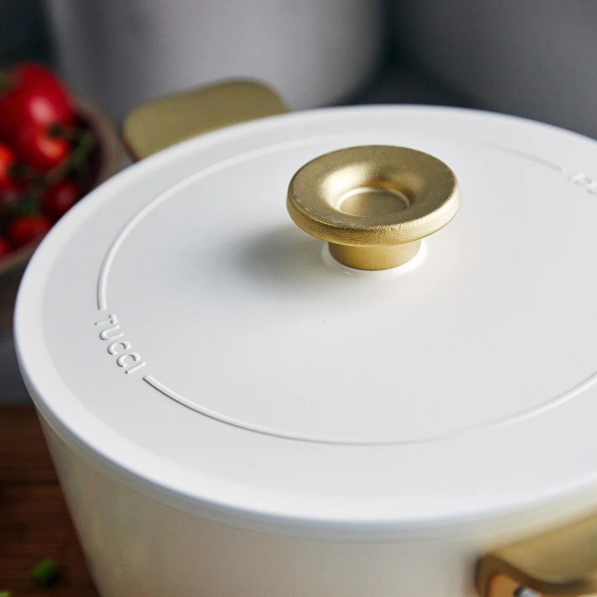 Stanley Tucciâ„¢ Ceramic Nonstick 6.5-Quart Dutch Oven | Carrara White - Image 7