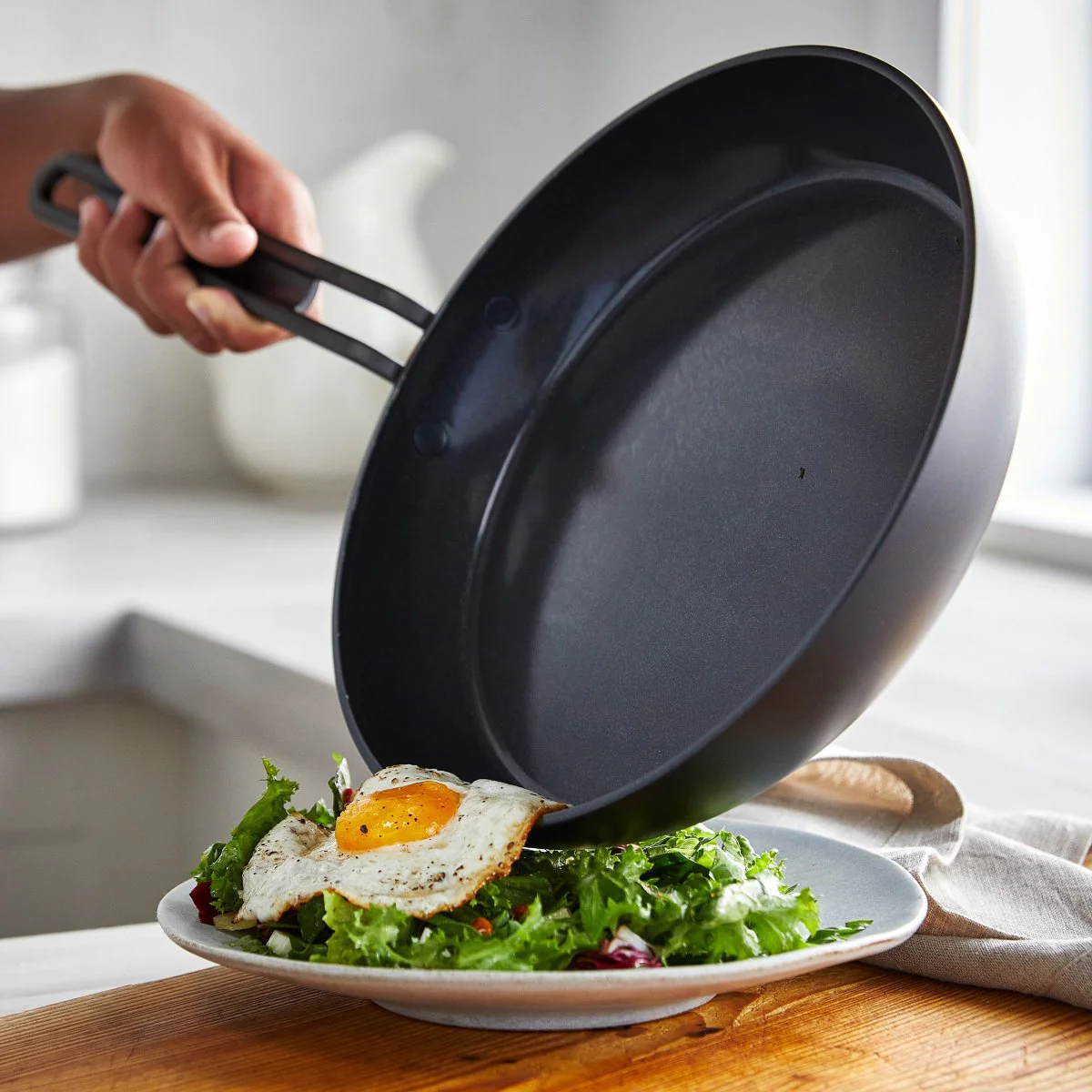 Stanley Tucci™ Ceramic Nonstick 8" and 10" Frypan Set | Milano Black - Image 4