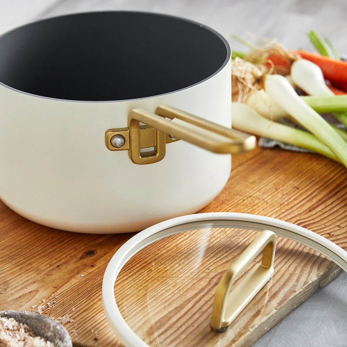 Stanley Tucci™ Ceramic Nonstick 4-Quart Saucepan with Lid | Carrara White - Image 5