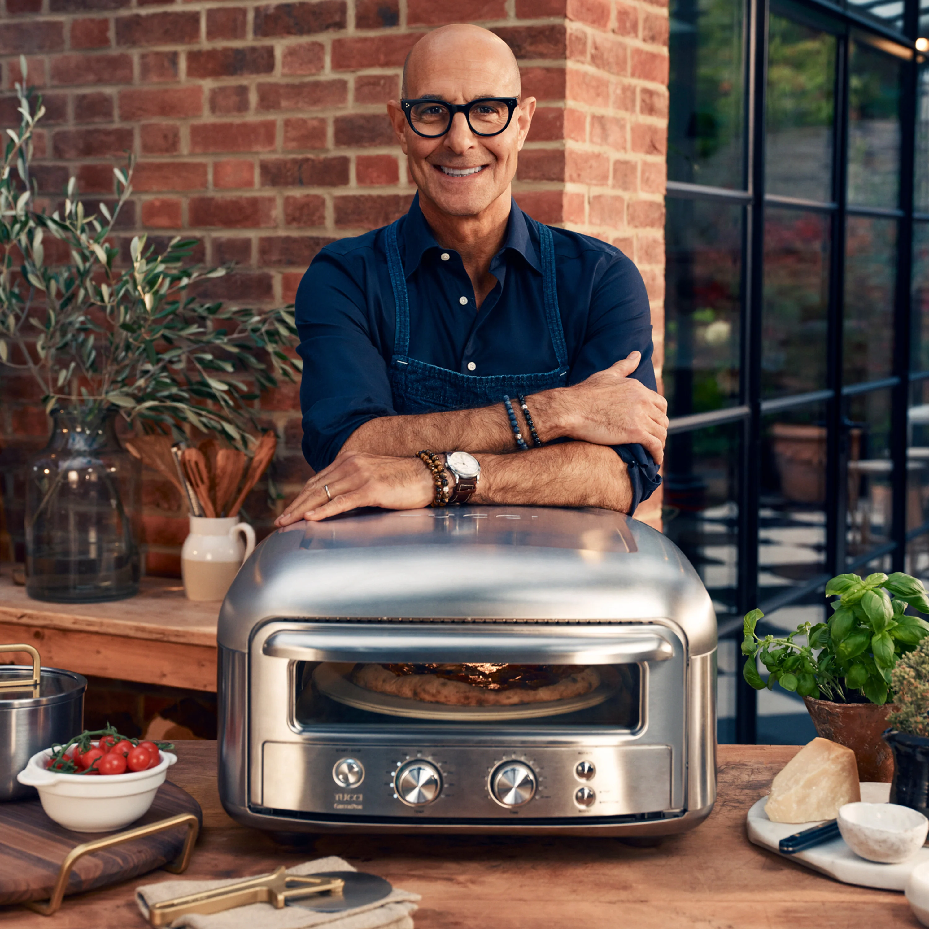 Stanley Tucci™ Indoor and Outdoor Pizza Oven | Stainless Steel - Image 3