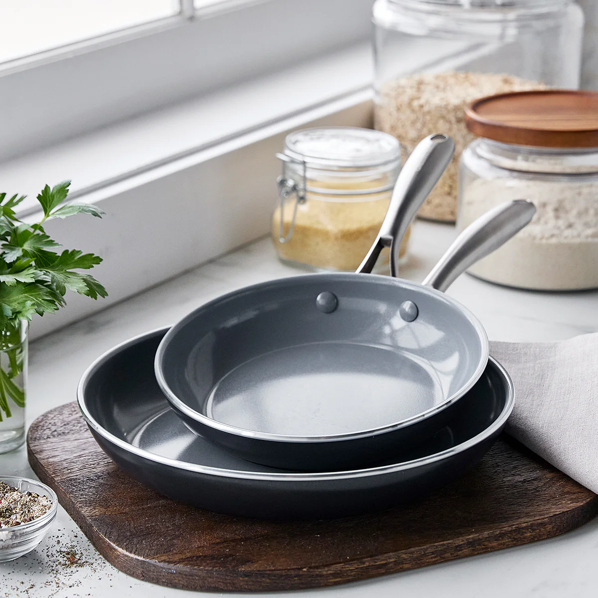 Swift Ceramic Nonstick 8" and 10" Frypan Set - Image 2