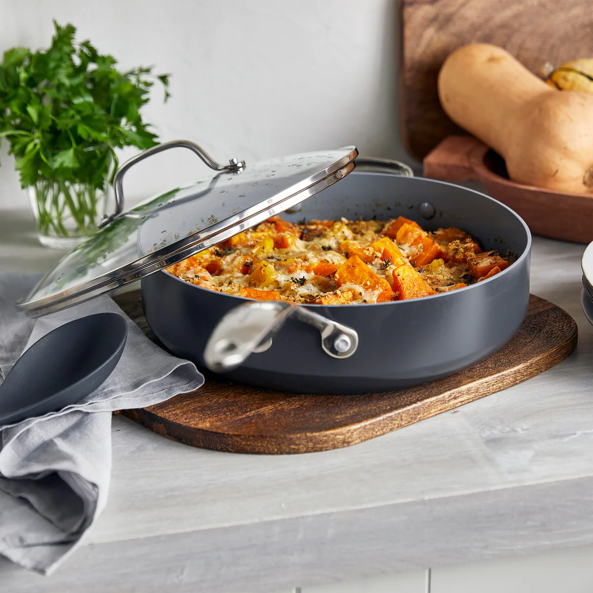 Valencia Pro Ceramic Nonstick 4.5-Quart Sauté Pan with Lid - Image 5