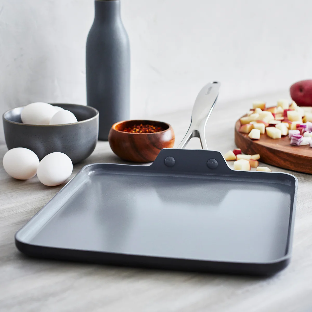 Valencia Pro Ceramic Nonstick 11" Square Griddle - Image 3